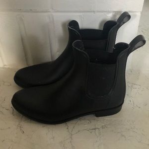 Chelsea rubber boots